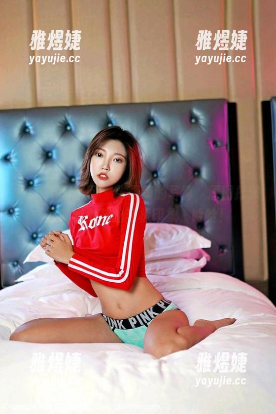 Feilin嗲囡囡 - 张雨萌的写真，原图打破了我对女孩的刻板印象，哈哈！
