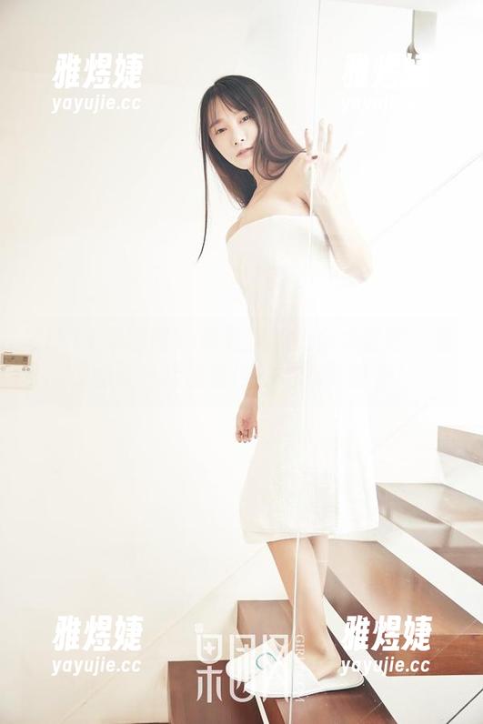 GIRLT果团网 - 莫雅淇的天台大冒险：在线图集，走出室内的勇气真重要！