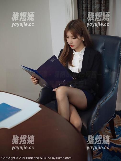 HuaYang花漾-易阳Silvia HuaYang花漾 - 易阳Silvia原图—空姐腿长,气势直逼天际!