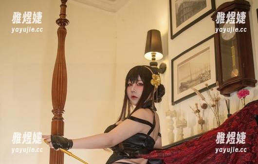 别说，KANEKO_咔喵的透明兔女郎图集里每一张都在挑战我的自控力！