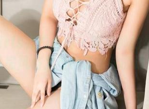 KelaGirls克拉女神 - 赵雨静的护士形象：私房风格里有种药水味的诱惑。