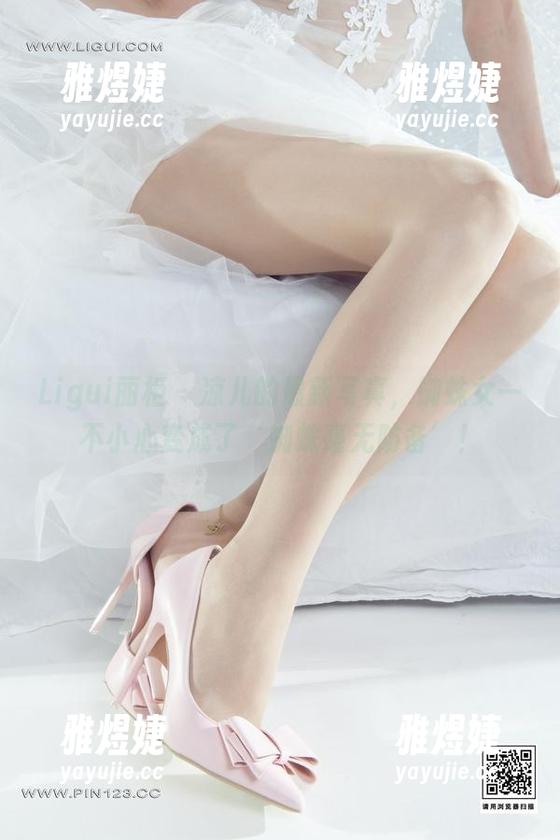 Ligui丽柜 - 凉儿的最新写真，蜘蛛女一不小心变成了‘蜘蛛毫无防备’！
