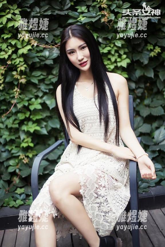 TouTiao头条女神-梁芮溪 TouTiao头条女神 - 不一样的吊带,不一样的梁芮溪,这私房系列别有一番滋味。