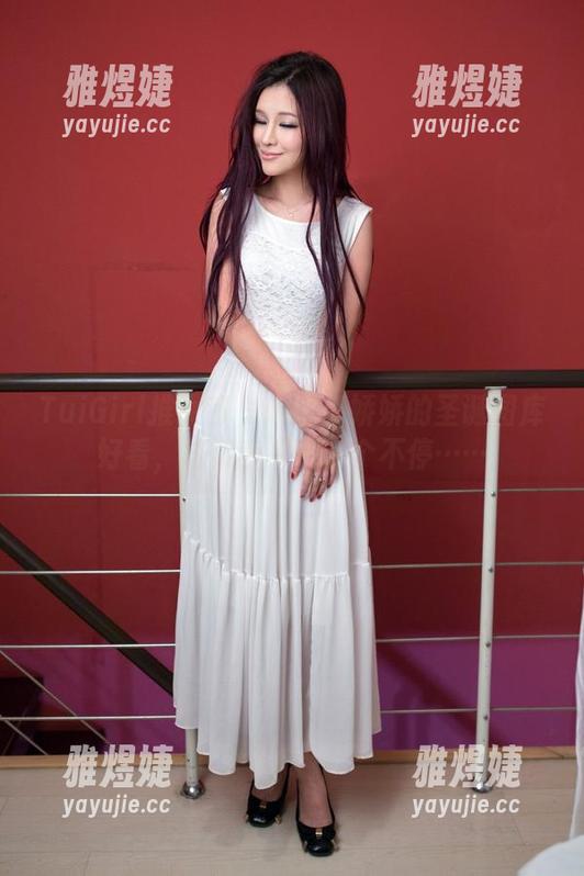 TuiGirl推女郎 - 听说潘娇娇的圣诞图库好看，结果我又刷了个不停……