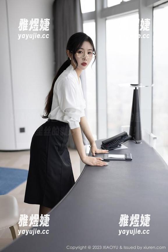 XIAOYU语画界 - 王馨瑶yanni的图册，裤里丝的微妙瞬间，值得细看！