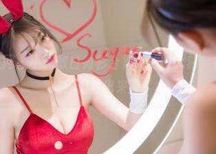 Xiuren秀人网 - 小嘉敏白衬衫合集：此时此刻，衣服在发光，你们看出来没？