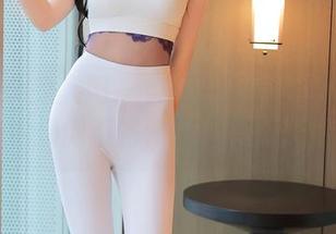 Xiuren秀人网 - 杏子Yada的奶牛写真：牛奶倒不倒，视觉先来一杯？