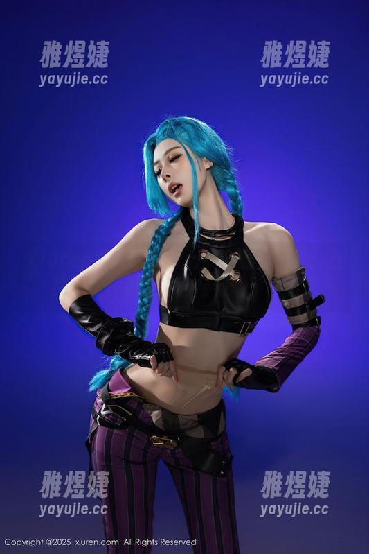 Xiuren秀人网-美七mia Xiuren秀人网 - 美七mia空姐图集:在线观赏,似乎她已经到达下一站!