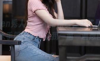 Xiuren秀人网 - 不明所以，但陈雅漫VICKY水手服的美图让我一遍一遍想回看！
