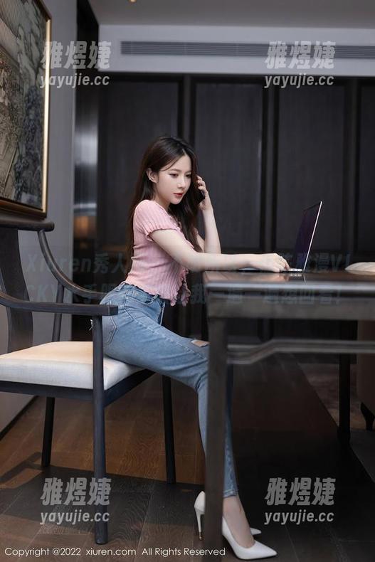 Xiuren秀人网 - 不明所以，但陈雅漫VICKY水手服的美图让我一遍一遍想回看！