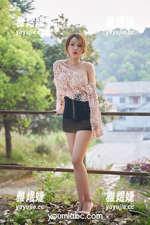 YouMi尤蜜荟-露露小喵 YouMi尤蜜荟 - 露露小喵的写真合集:初恋的美好,照片里藏着多少羞涩和尴尬?