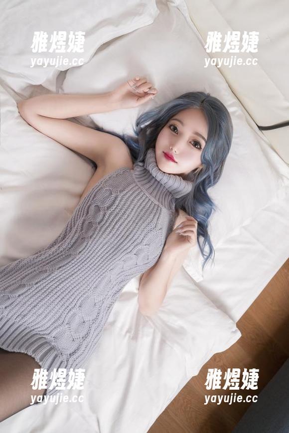 教室里的温柔叛逆——eloise软软的原图作品给你不一样的诠释