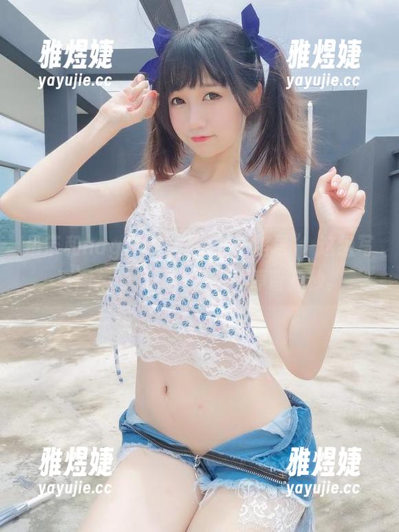 吊带和nagisa魔物喵的“信号”-这组写真图集让我忍不住想多停留几秒。