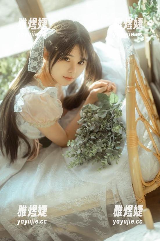 rua阮阮的居家少女写真：网盘有她的一切，锁着的小心思