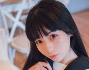 等一阵风，usejan蓝蓝和她的COS资源慢慢展开