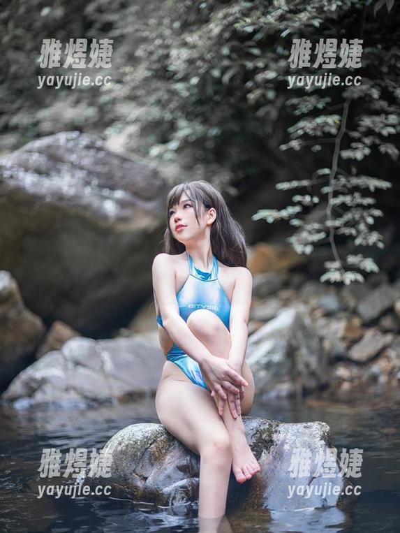 让壁纸高逼格，七七娜娜子和她的金莲时刻