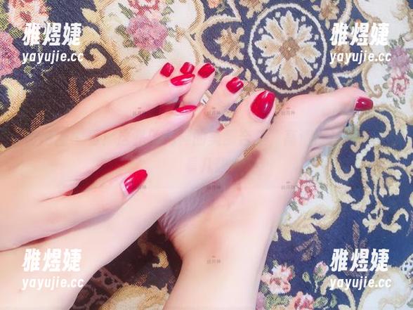 微密圈 - 看！这是丝月神的美腿合集，高清得让人想多看几眼