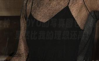 克拉女神 - YOYO的写真图包：高耸入云，果然比我的理想还高！
