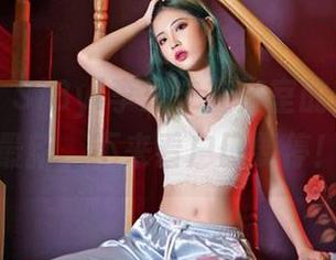 嗲囡囡 - SiByl李思宁在浴室的新套图，最新，不来看户口要停！