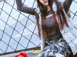 头条女神 - 信悦儿的女仆恋，私房美图带你直击心灵深处！