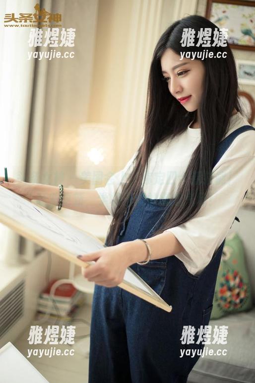 头条女神 - 美图会上，你定四个新技能！赶紧更新，学杨漫妮的御姐气场！