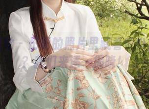 小众视觉 - 彤彤的照片里藏着多少女仆梦？我们来逐一揭晓！