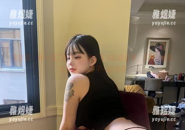 微密圈 - 独一无二的小优优子，车内豹纹合集，下载后请自行处理...心口不一的期待