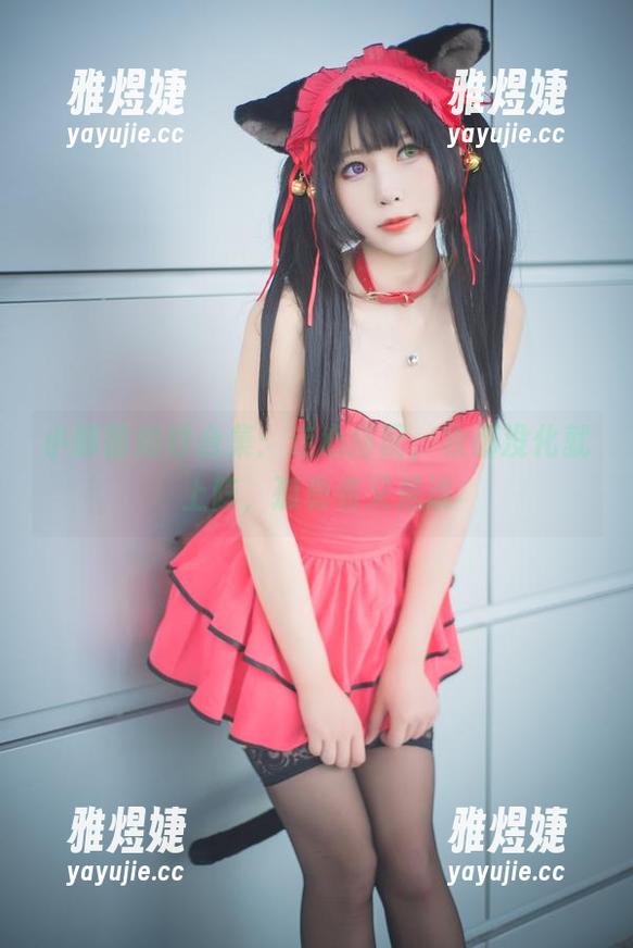 小酥酱婚纱合集：走心搭配，妆都没化就上阵，孤勇者又是谁