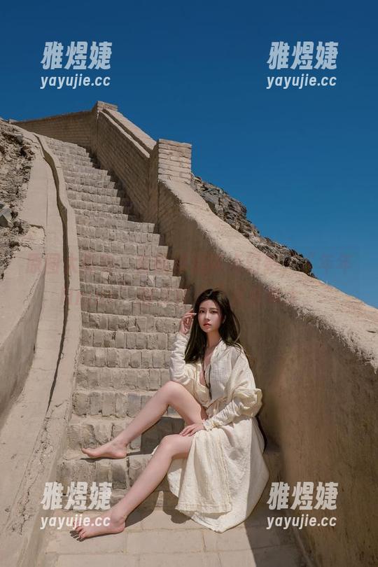 原图太真实，套图却总带点幻影，“年年Nnian”的元宵之旅反差真大。