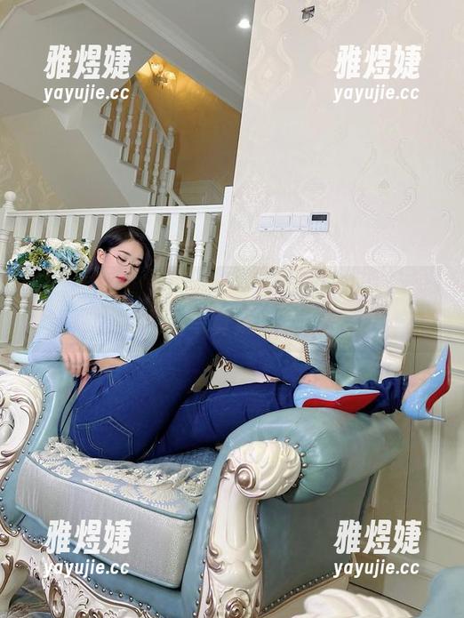 微密圈 - 确定你也想要这双棉袜的旅行：张老师的新写真集凉凉更新了！