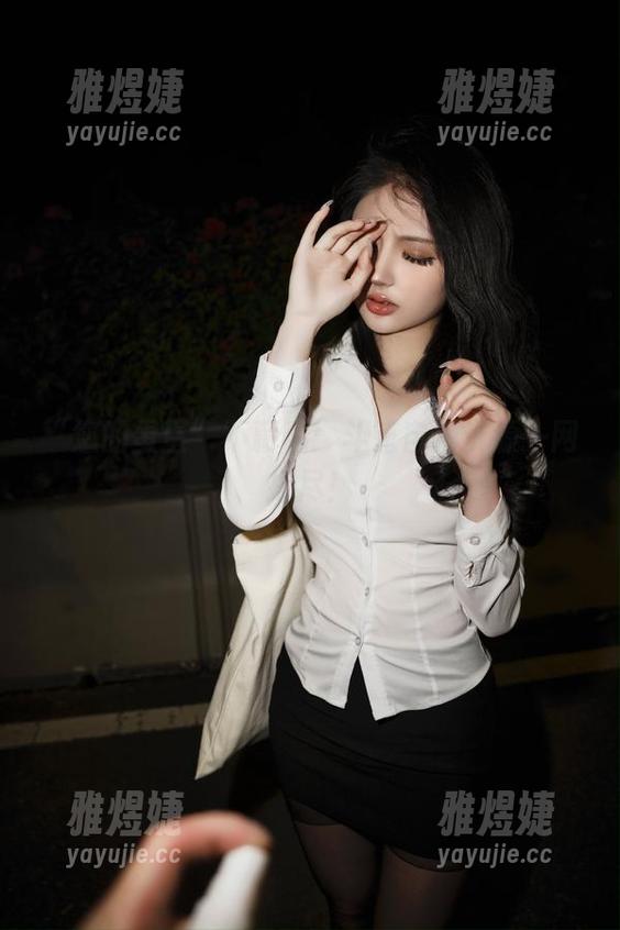 “您的蛋蛋”不藏私：斗篷自拍资源一网打尽！