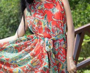 推女神 - 浴缸里的高清画面，黄可christine好像在跟水对话？