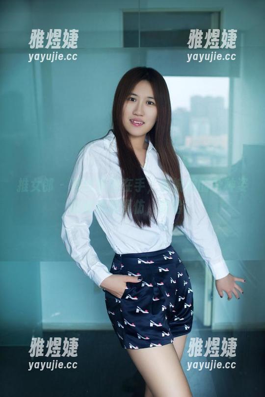 推女郎-夏婉婉 推女郎 - 黑丝原图在手,夏婉婉的各种姿态我都想模仿,哈哈。