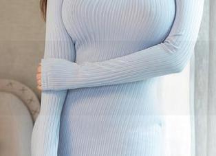星颜社 - 唐思琪与短裙的完美结合？来看看有多少令人想嫉妒的角度。