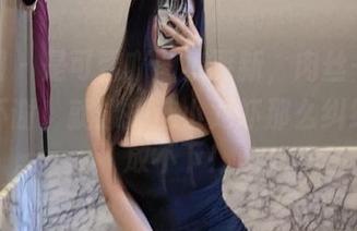 微密圈 - 是可馨吖图集更新，肉丝一出，拿走不谢！就像挑选小龙虾那么纠结——放不下！
