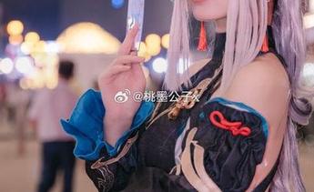 这一瞬间，桃墨公子的温柔被高清美图永恒定格！