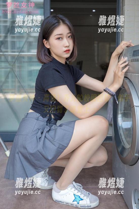 梦丝女神 - 高清！乔儿的校服回忆，似乎又回到了课堂上…