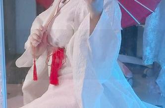 抱歉，刚刚看了汐兔子的这张矢泽妮可美图，我的灵魂出窍了！