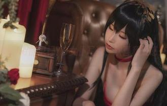 深陷爱老师phd的尼禄YD女仆写真，欢喜和疑惑交织在心头