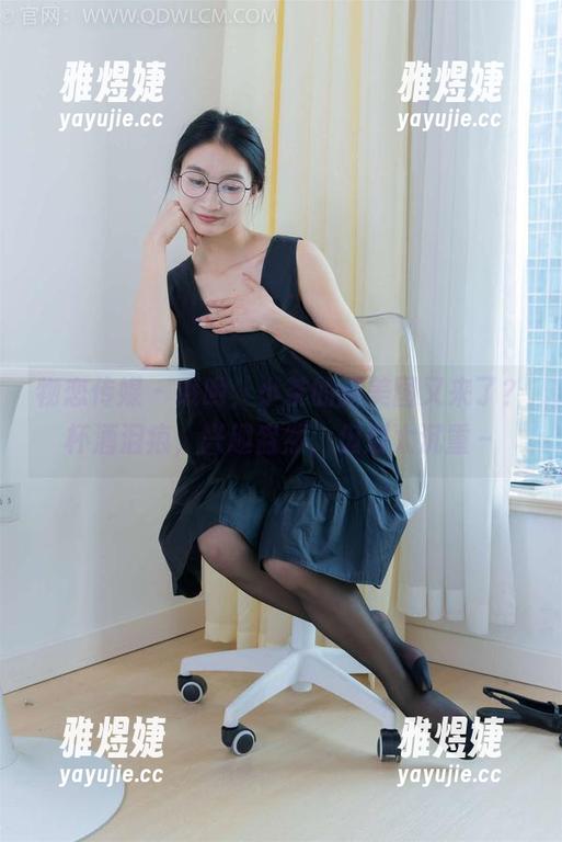 物恋传媒 - 哦哟，小茶的新美图又来了？杯酒泪痕，兴趣盎然，但别太沉重～