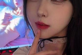 微密圈 - 琳铛铛x修女：这个图库，舔得我忍不住多看几眼！