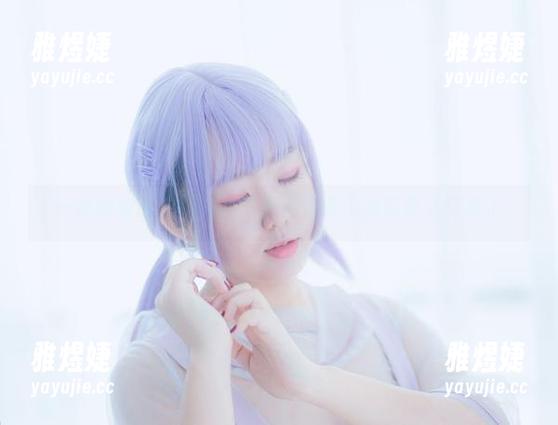 一抹甜蜜的校服情怀，甜糖大魔王的写真太有趣了