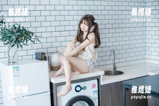 这位修女不只有祈祷的气质，还藏着神沢永莉的福利小心机