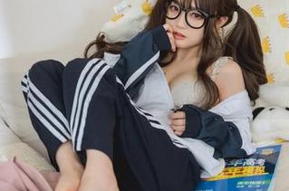 办公环境新解，神沢永莉的美图精选–说好的职业装呢，谁讲究？