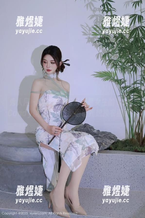 秀人网 - 谁说连衣裙只能是女生的专属？Candy糖糖的免费原图让我想换衣服了！