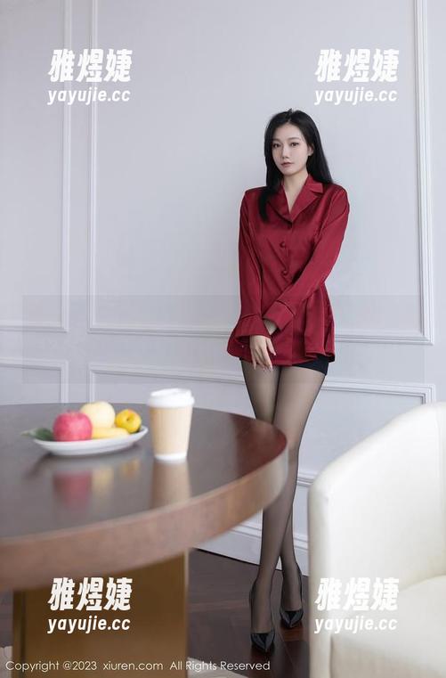 秀人网 - 七七kiko，那个可爱的家伙，她的写真集可下载了，你敢不点开吗？