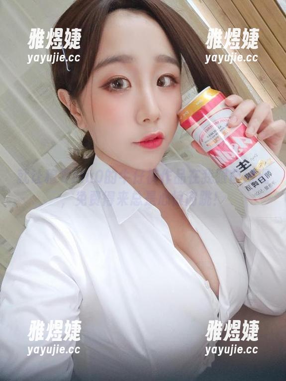 就让穆零Mu0的牛仔裤作品在我眼前闪现，免费得来总是心惊肉跳！