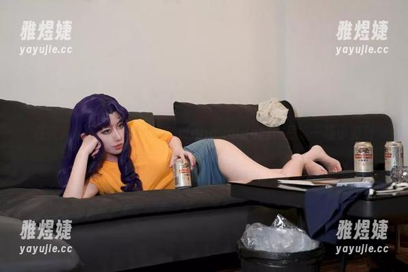 在绞肉姬的私房里，Adawang-nude的作品像一场小派对