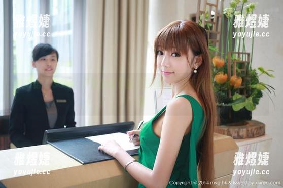 美媛馆 - SOLO-尹菲和白色的“暧昧”，这高清图集值得一看再看