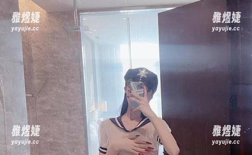 微密圈 - 脸红Dearie又双叒叕带来新作，白色蝴蝶写真让我停下了正在忙的事，心里突突的。